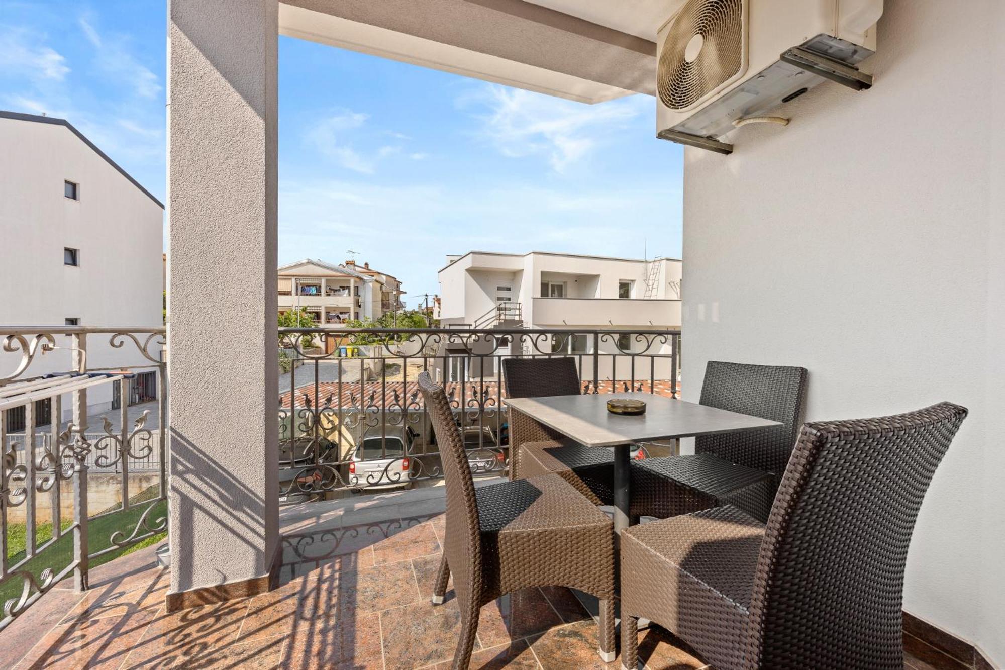 Armin Apartment *